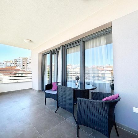 S'Akvarel 4 - Private Garage Apartment Split Bagian luar foto