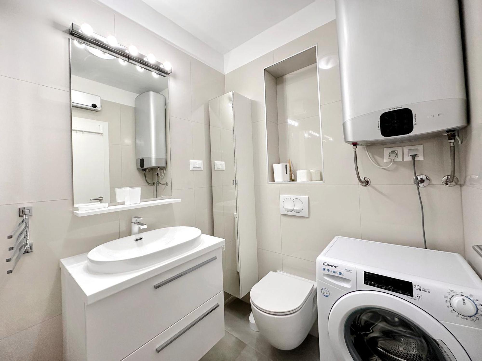 S'Akvarel 4 - Private Garage Apartment Split Bagian luar foto