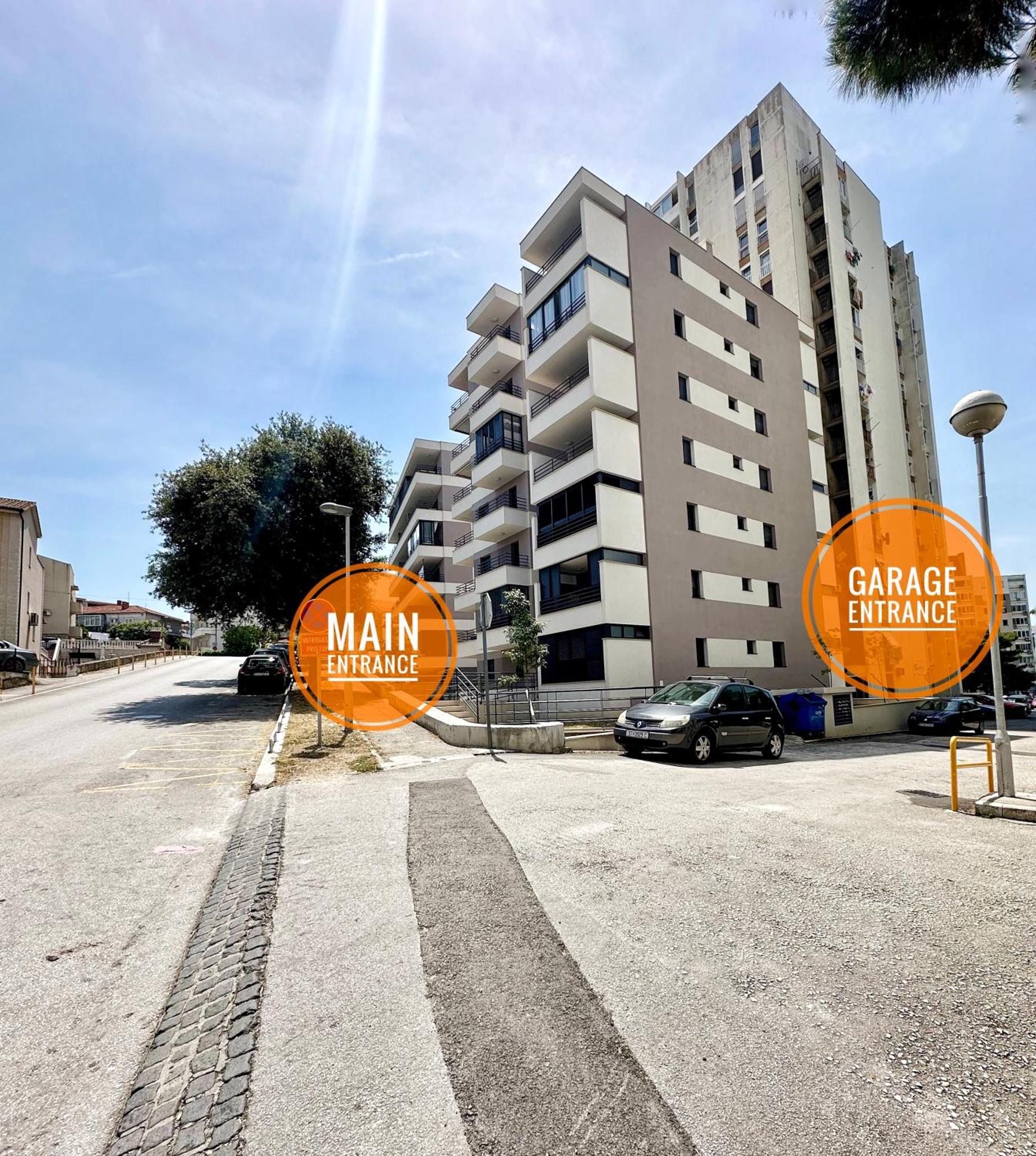S'Akvarel 4 - Private Garage Apartment Split Bagian luar foto